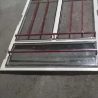 پنجره فلزی