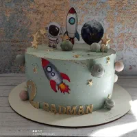 کیک خامه ای|خوردنی و آشامیدنی|اشترینان, |دیوار