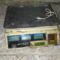 ترازو دیجیتال و سنگی قدیمی در شهریار|فروشگاه و مغازه|شهریار, شهریار|دیوار