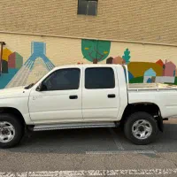 تویوتا هایلوکس ۲۰۰۱