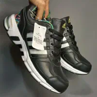 آدیداس اکومنت خط سفید طلایی و قرمز