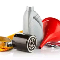 کارگر ماهر تعویض روغن