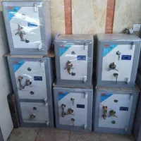 گاوصندوق نازلترین قیمت ارسال بت نیسان درب hone
