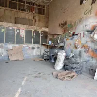 مغازه جهت نقاشی ماشین سبک و سنگین|اجارهٔ مغازه و غرفه|شیراز, ترمینال باربری|دیوار