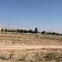 زمین باغچه پیشک