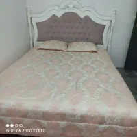 تخت و میز آرایش