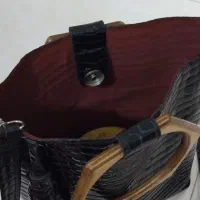 کیف دستی|کیف، کفش، کمربند|قم, جهان بینی|دیوار