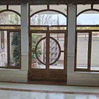 درب آلومینیوم سالم با شیشه