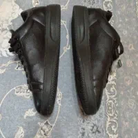 کتونی مشکی اصل سایز 42