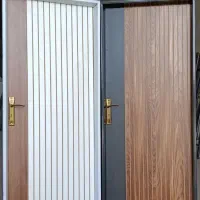 درب داخلی اتاقی با چارچوب و قفل و دستگیره کامل