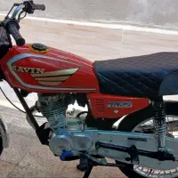 یک دستگاه موتور سیکلت هوندا ۹۴ برند لیفان