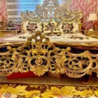 تخت دو نفره به همراه دو عدد پا تختی