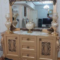 آیینه و کنسول در حد نو