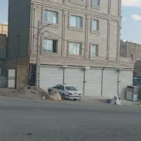 واحد ۱۴۰متر نوساز با۳۰ مترتجاری