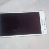 یک عدد گوشی سامسونگ