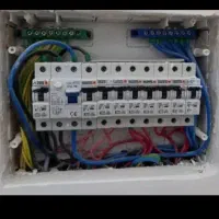 برقکشی تخصصی و لوله کشی و کاشیکاری و رنگ آمیزی