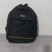 کیف مدرسه|کیف، کفش، کمربند|اقبالیه, |دیوار