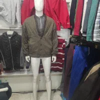 مانکن و چوب لباسی