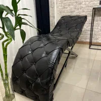 صندلی پایه چوبی و تخت چستر و میزناخن|دفتر کار|رشت, لاکانی|دیوار