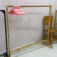 چند عدد وسایل مغازه به فروش میرسد|لباس|رودسر, |دیوار