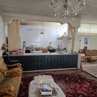 خیابان مولوی۱۸۰ مترخانه ویلایی بهمراه سوئیت مسکونی|فروش خانه و ویلا|اصفهان, شاهد|دیوار