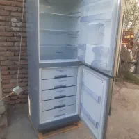 یخجال،فریزر هانیزان در حد نو کم استفاده بشرط میدم