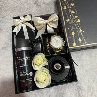 باکس گل همراه لوازم برای روز مرد|گل مصنوعی|قائن, |دیوار