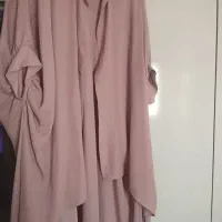 تعدادی لباس زنانه