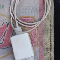 ۴ عدد شارژر سالم.