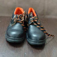 کفش ایمنی ۴۲