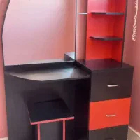 میز آرایش در حد نو