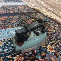 اتو قدیمی اهنی