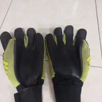 دستکش دروازبانی|تجهیزات ورزشی|رشت, دیلمان|دیوار