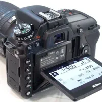 دوربین d7500 nikonمیکروفن یقه ای سنهایزرSennheiser|دوربین عکاسی و فیلم‌برداری|تهران, فلسطین (میدان انقلاب)|دیوار