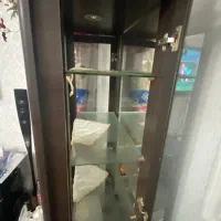 بوفه شیشه ای ۴ طبقه چراغ دار|بوفه، ویترین، کنسول|رشت, آزادگان|دیوار