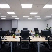 منشی و ادمین خانم