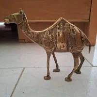 سه عدد مجسمه