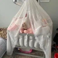 گهواره و صندلی ماشین و کریر نو برای سیسمونی