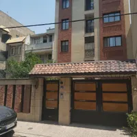 ۹۸ متر دو خواب نورگیر بی نظیر در منطقه