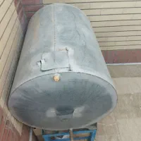 تانکر ۵۰۰ لیتری با چهارپایه آهنی و بشکه ۲۲۰ لیتری|مصالح و تجهیزات ساختمان|زابل, |دیوار