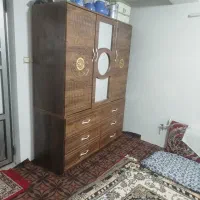 دراور کمد دار همرا یک باکس