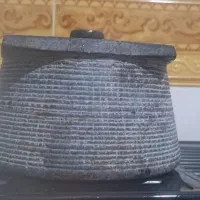 قابلمه سنگی قدیمی|ظروف پخت‌وپز|بجنورد, |دیوار