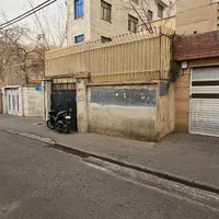 ۱۳۱ متر کلنگی جواز دار قابل سکونت|فروش زمین و ملک کلنگی|تهران, نظام‌آباد|دیوار