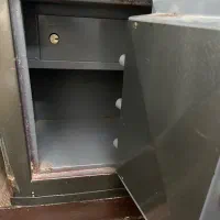 گاوصندوق|ابزارآلات|بابل, |دیوار