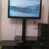 میزتلویزیون شیشه ای