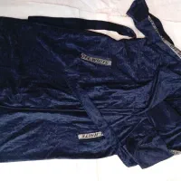 لباس و مانتو نو مغازه