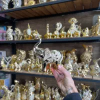 دکوری طلایی و چینی پذیرایی