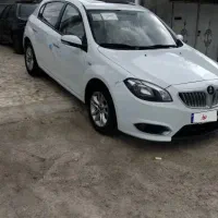 برلیانس ۳۲۰