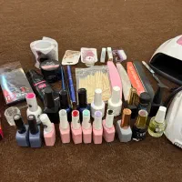 لوازم کاشت ناخن در حد نو