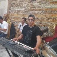 نوازنده کیبورد ، نیاز به خواننده ، دیجی